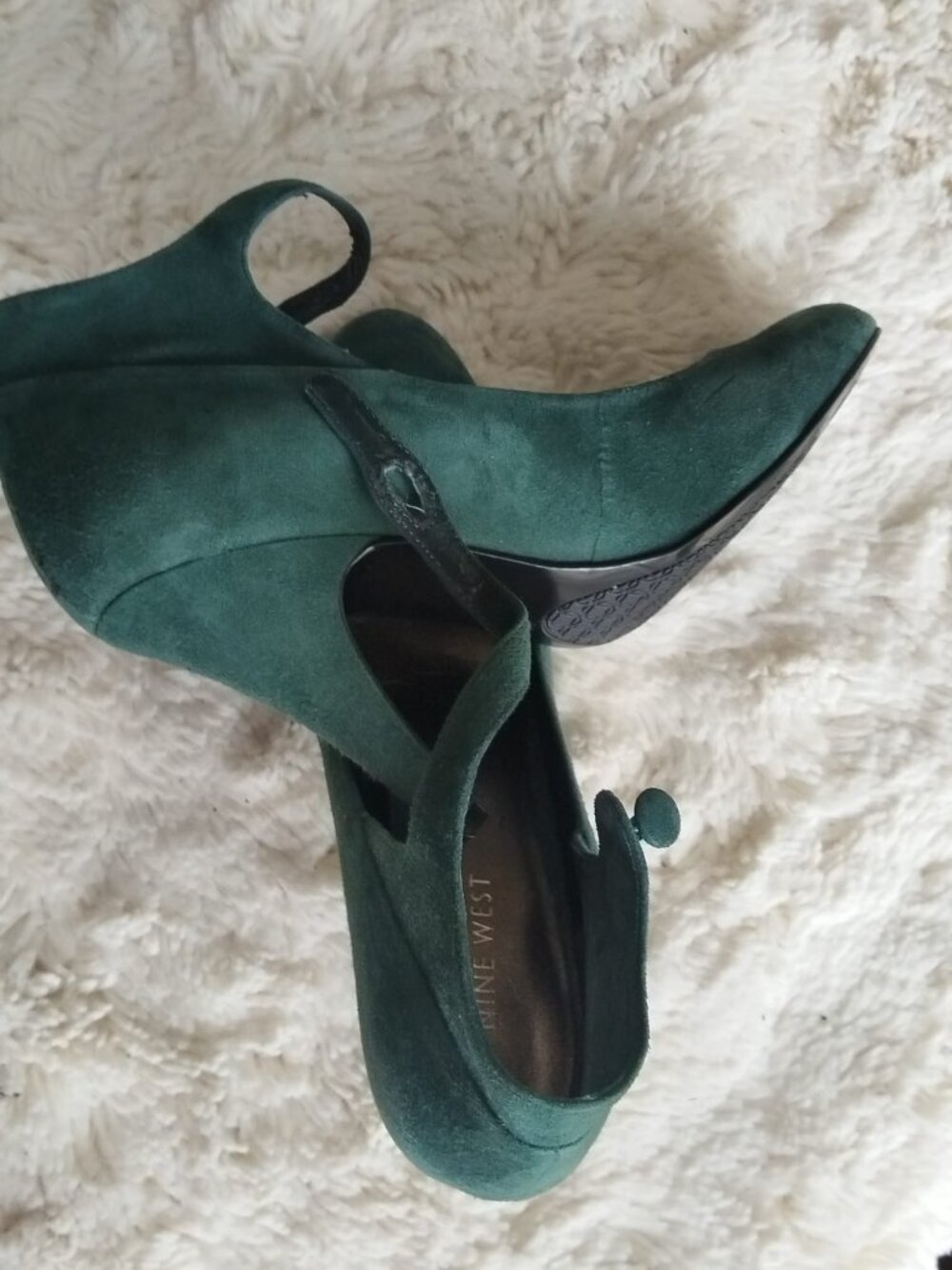 Nine West NWJANNEY Dark Green Suede Ankle Strap Pumps Heel Size 7M With Box